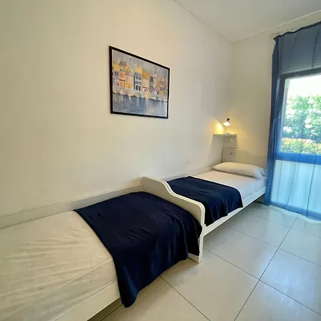 Flat With A Private Garden Next To The Sea Apartment Porto Santa Margherita di Caorle